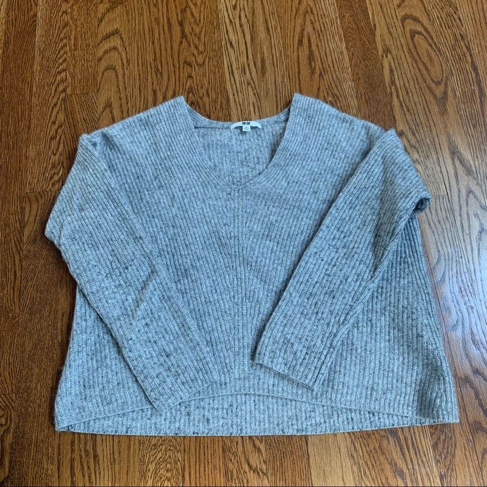Uniqlo Sweater